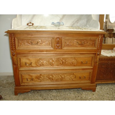 Chest of drawers