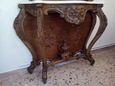 Console table